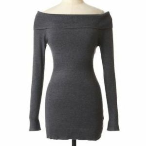 Guess Off-Shoulder Carly Tunic